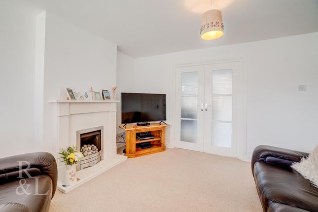 2, Village Close, Nottingham photo 3