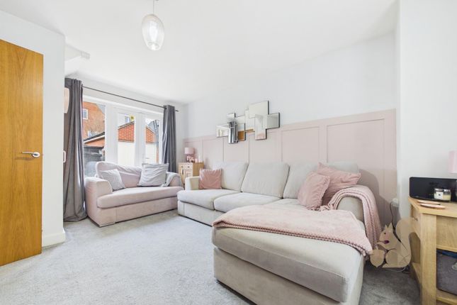 33, Saltings Crescent, Colchester photo 4