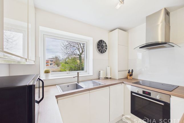 Flat 5, Gloucester Court 15A Overton Road, Sutton photo 3