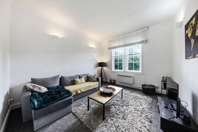 Thumbnail Flat for sale in Keele Close, Watford