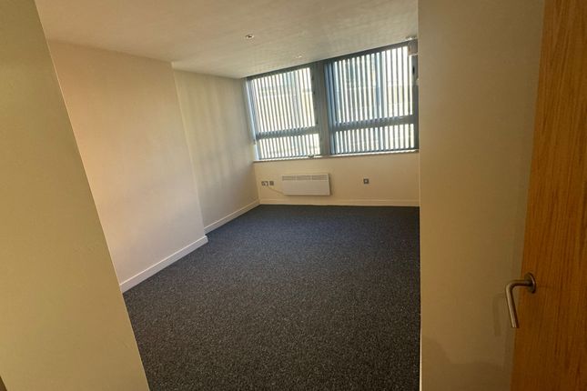 207 Metropolitan Apartments, 20 Lee Circle, Leicester photo 5