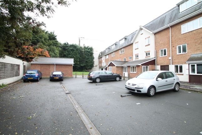 Thornton Heath photo 4
