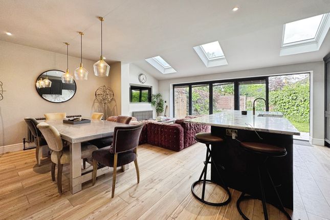 34, Kingsfield Drive, Manchester photo 2