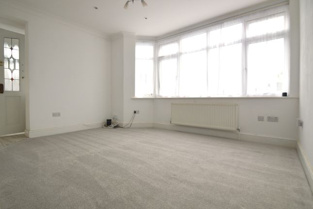 Thumbnail Semi-detached house to rent in Bradenham Avenue, Welling