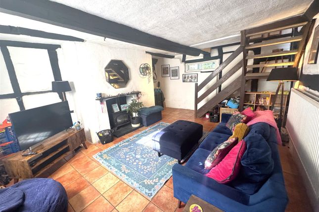 5, Culver Street, Newent photo 4