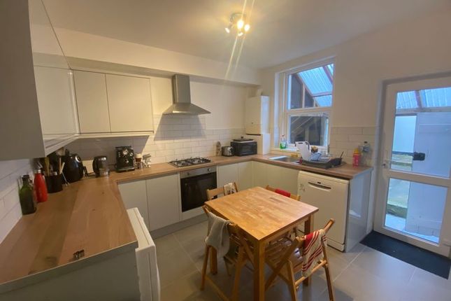 Thumbnail Property to rent in Lincoln Cottages, Brighton