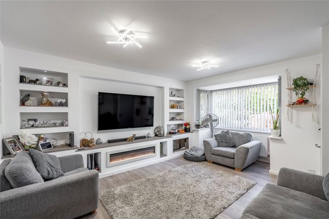2, Swansmede Way, Telford photo 4