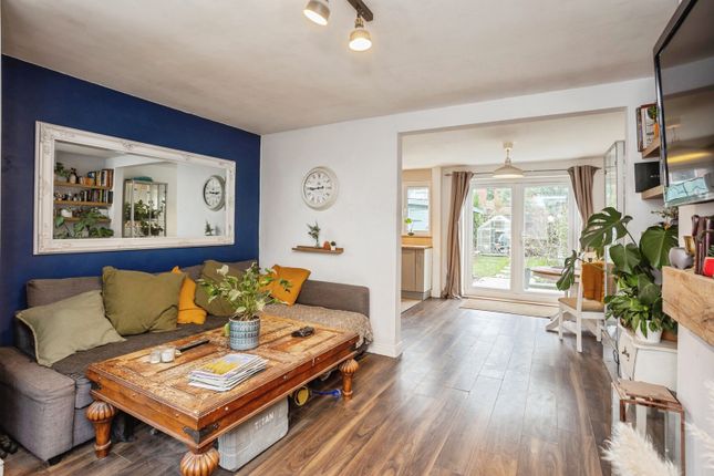 10, Gavin Drive, Leicestershire photo 2