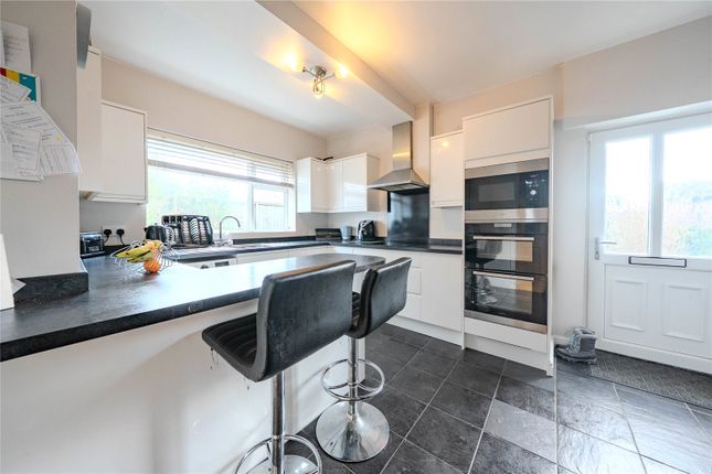 12, St. Johns Drive, Leeds photo 3