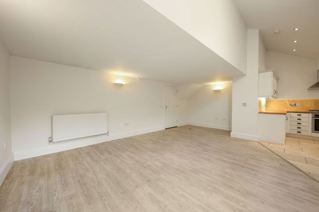 42,Apartment 6, Matlock Green, Matlock photo 4