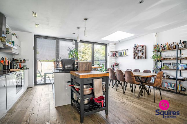91 Southfields, London photo 2