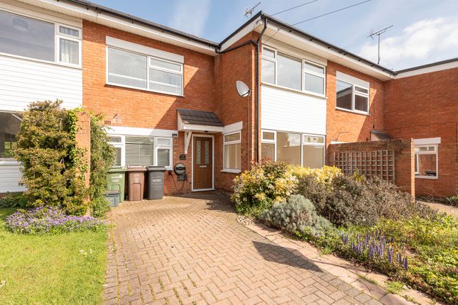 Terraced house to rent in Wells Close, Harpenden, Hertfordshire