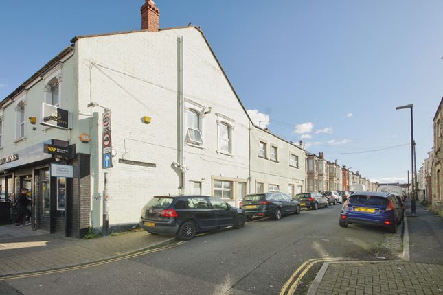 Flat for sale in Witchell Road, Bristol, Somerset