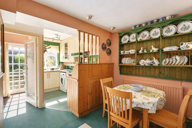 3, Grove Place, Minehead photo 4