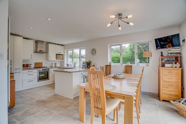 5 Bramblegate Botley Road, Eastleigh photo 2
