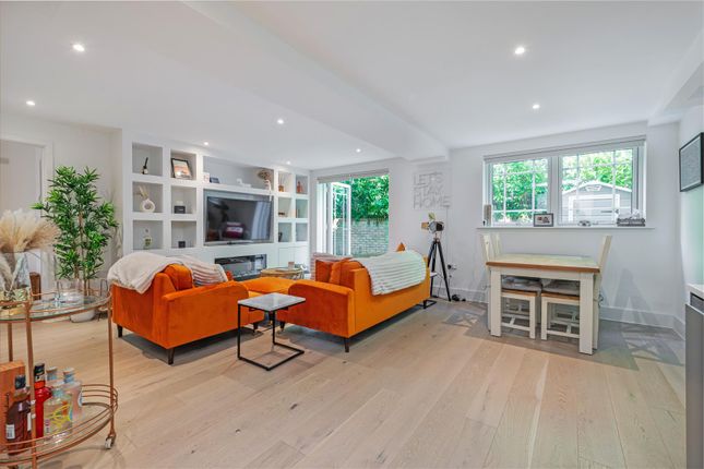 5, Brookfield Mews, London photo 4