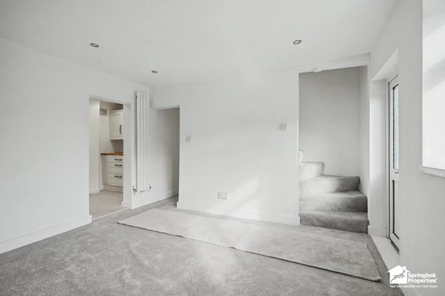 24, Rose Tree Lane, Swadlincote photo 4