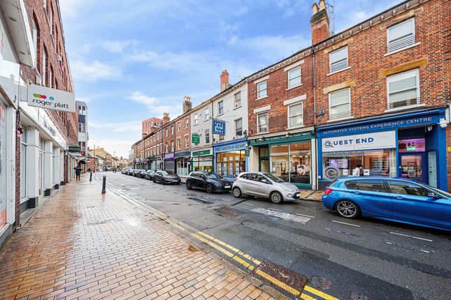 Flat for sale in Queen Street, Maidenhead