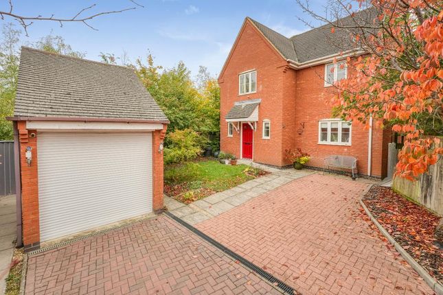 3-bed house on 6, Tiverton Crescent, Milton Keynes, £465,000