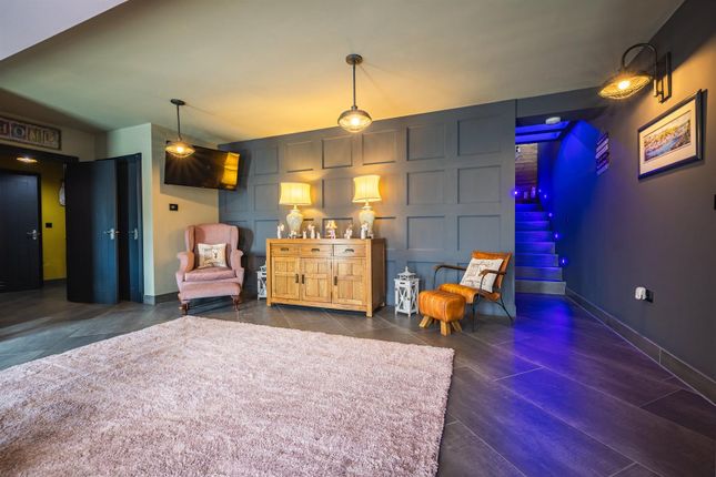 Dbp_Clg_Garrisonhouse_002.Jpg