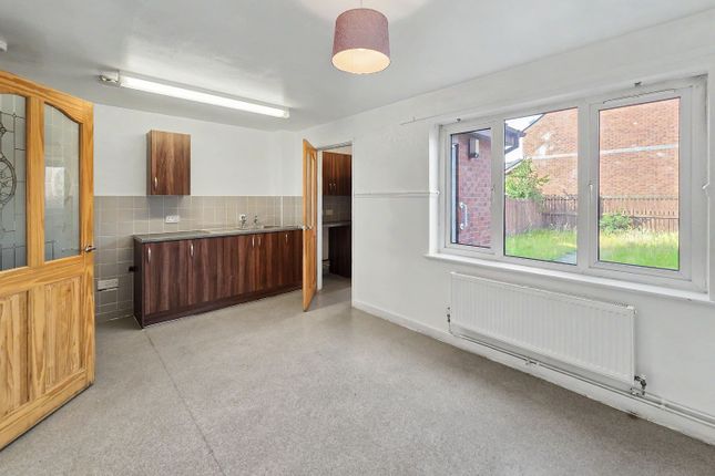 24 Rome Road, Manchester photo 5
