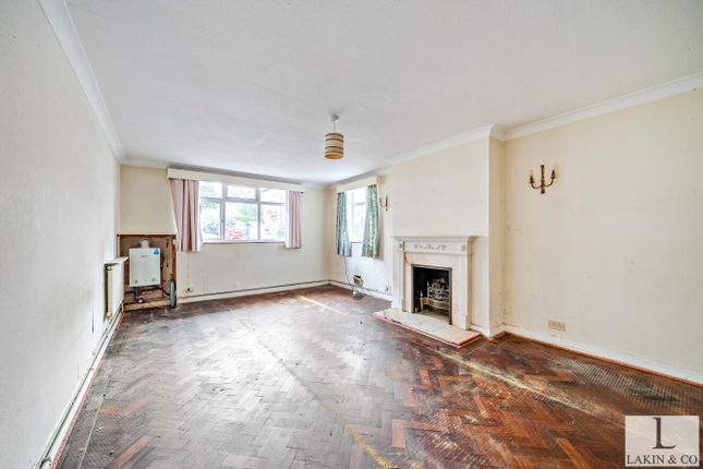 18, Cervantes Court, Northwood photo 2