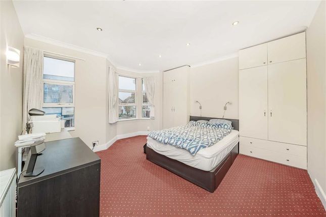 Flat for sale in Lechmere Road, London