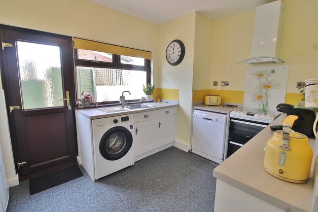 10, Woodlands Grove, Waterlooville photo 4