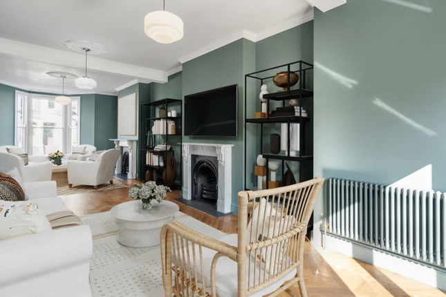58 Farleigh Road, Hackney photo 2