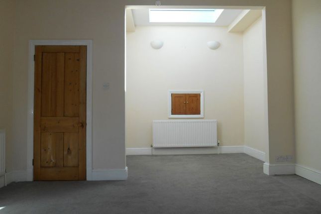 87b, Queens Road, Watford photo 5