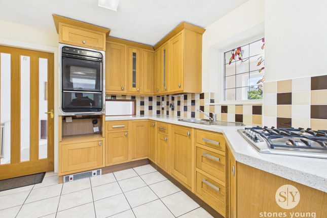 12 Parsonage Road, Blackburn photo 3