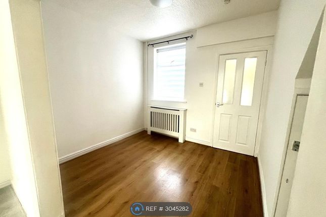 Ardwick St, St Helens photo 4