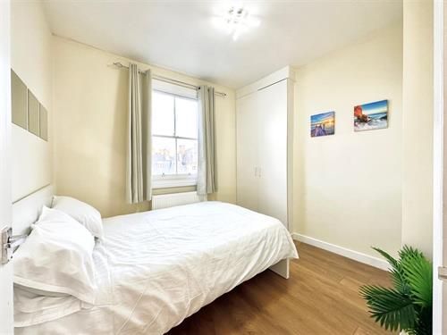 2-bed flat on 60A Eversholt Street, London, £2,800/mo