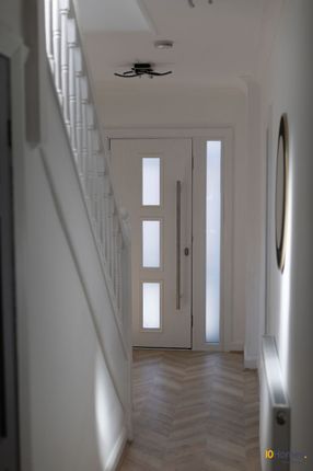 4, Sunnyfield Road, Manchester photo 4