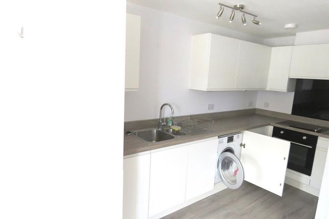 Flat 4, 420, Lymington Road, Highcliffe photo 3