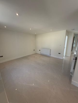 18, Mount Road, Hayes photo 4