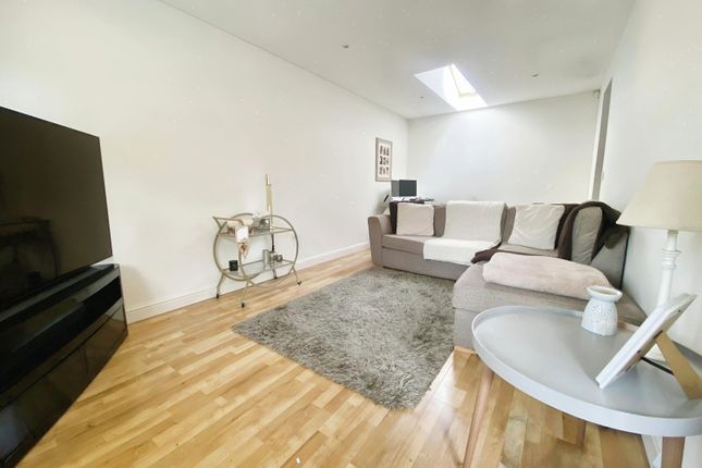 72B, Barrington Road, Cheshire photo 2