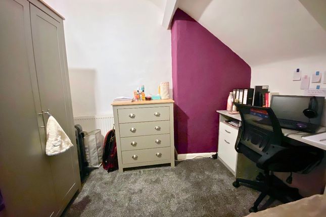 Terraced house to rent in School Road, Crookes