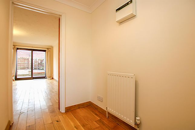 43, Fairlawns, Newmarket photo 4