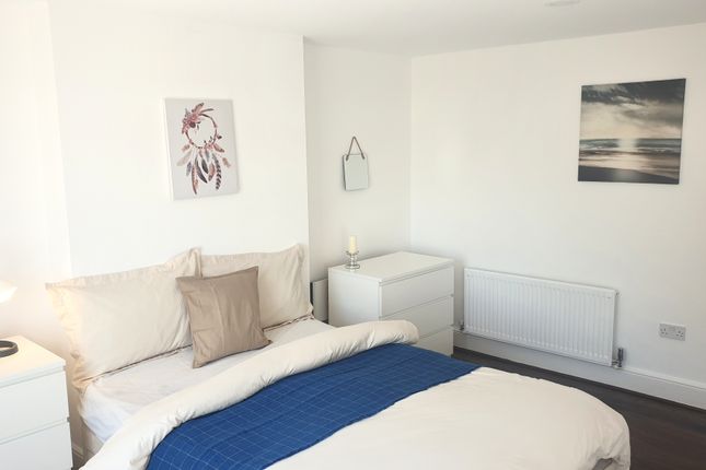 Thumbnail Studio to rent in New Road, Netherton