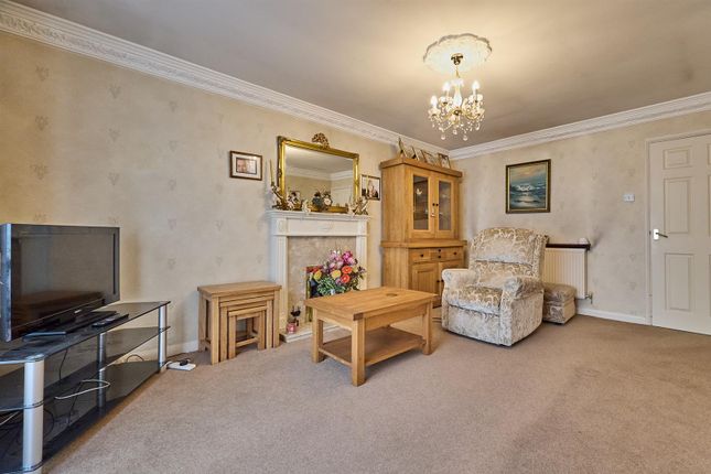 5, Dovecote Close, Leicester photo 3