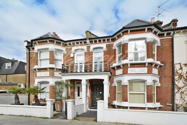 Maisonette to rent in Bishops Road, London