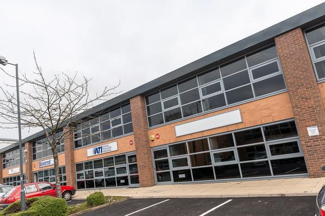 Industrial to let in 892 Plymouth Road, Slough Trading Estate, Slough