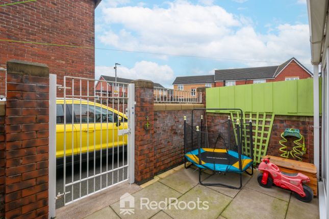 Terraced house for sale in Minsthorpe Lane, South Elmsall, Pontefract, West Yorkshire