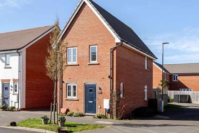 2-bed house on 61, Bonaire Grange, Milton Keynes, £325,000