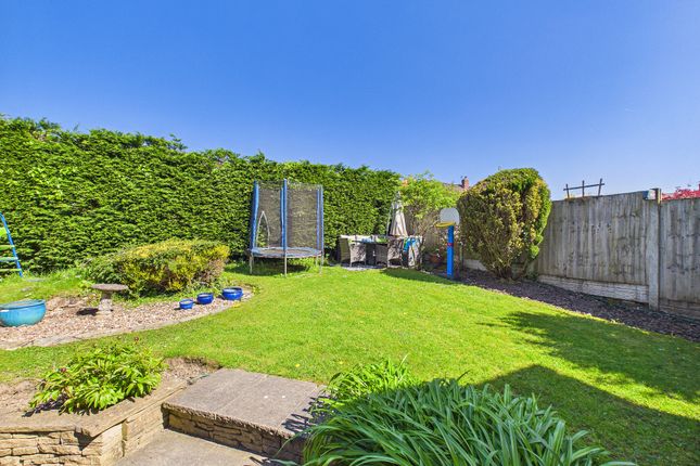 33, Avery Road, Haydock photo 2