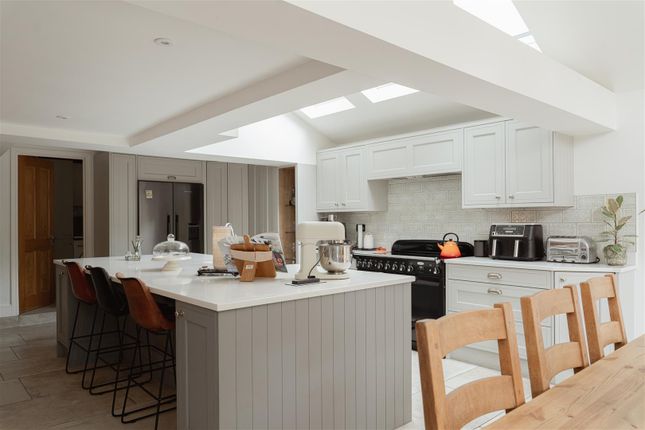26, Earlswood Road, Redhill photo 4
