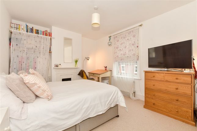 Kirdford Road, Arundel photo 4