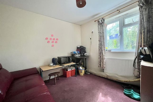 49b, Waites Lane, Fairlight photo 3