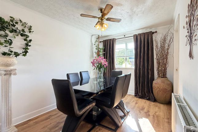 15, Mcpherson Drive, Glasgow photo 3